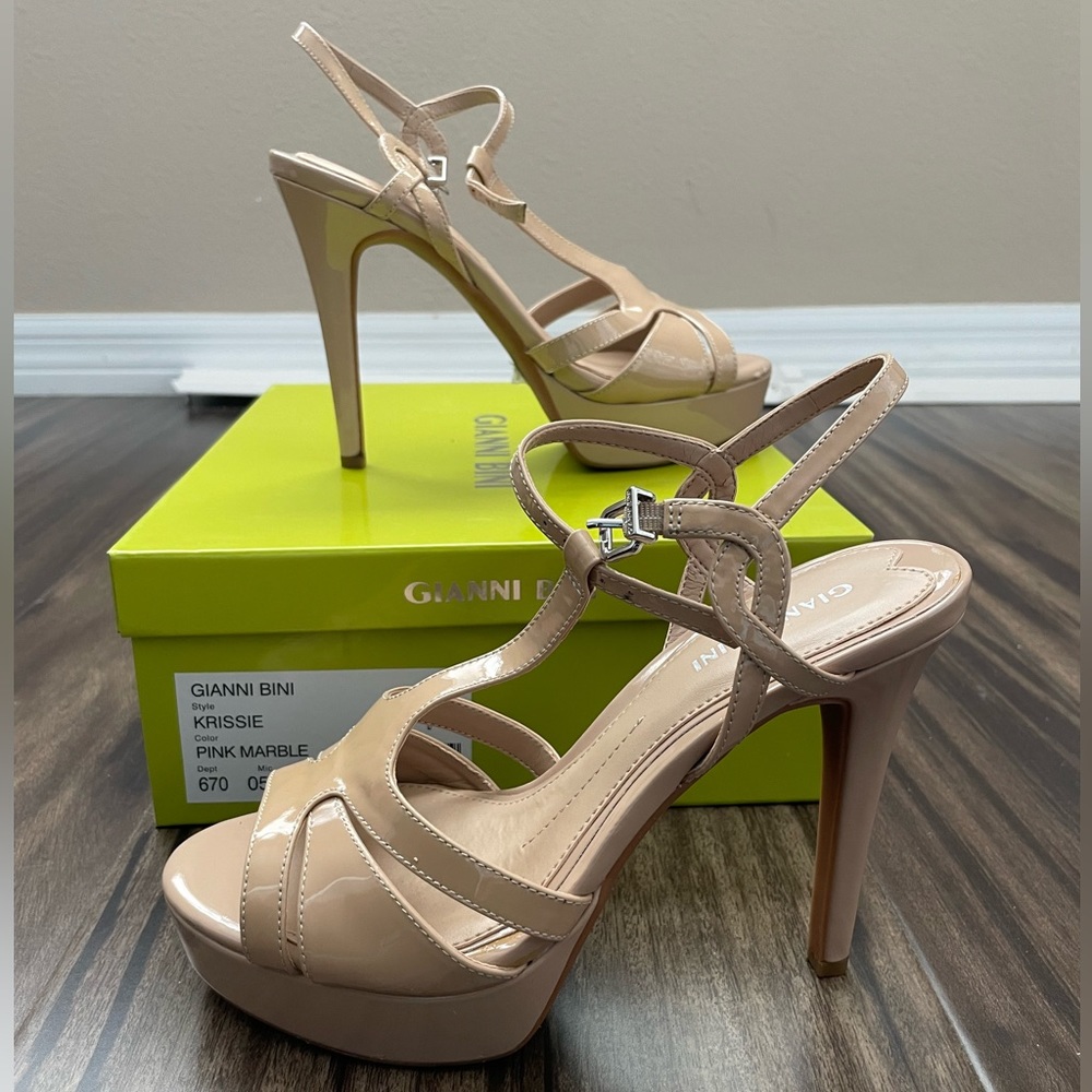 Gianni Bini Krissie Heels Beige